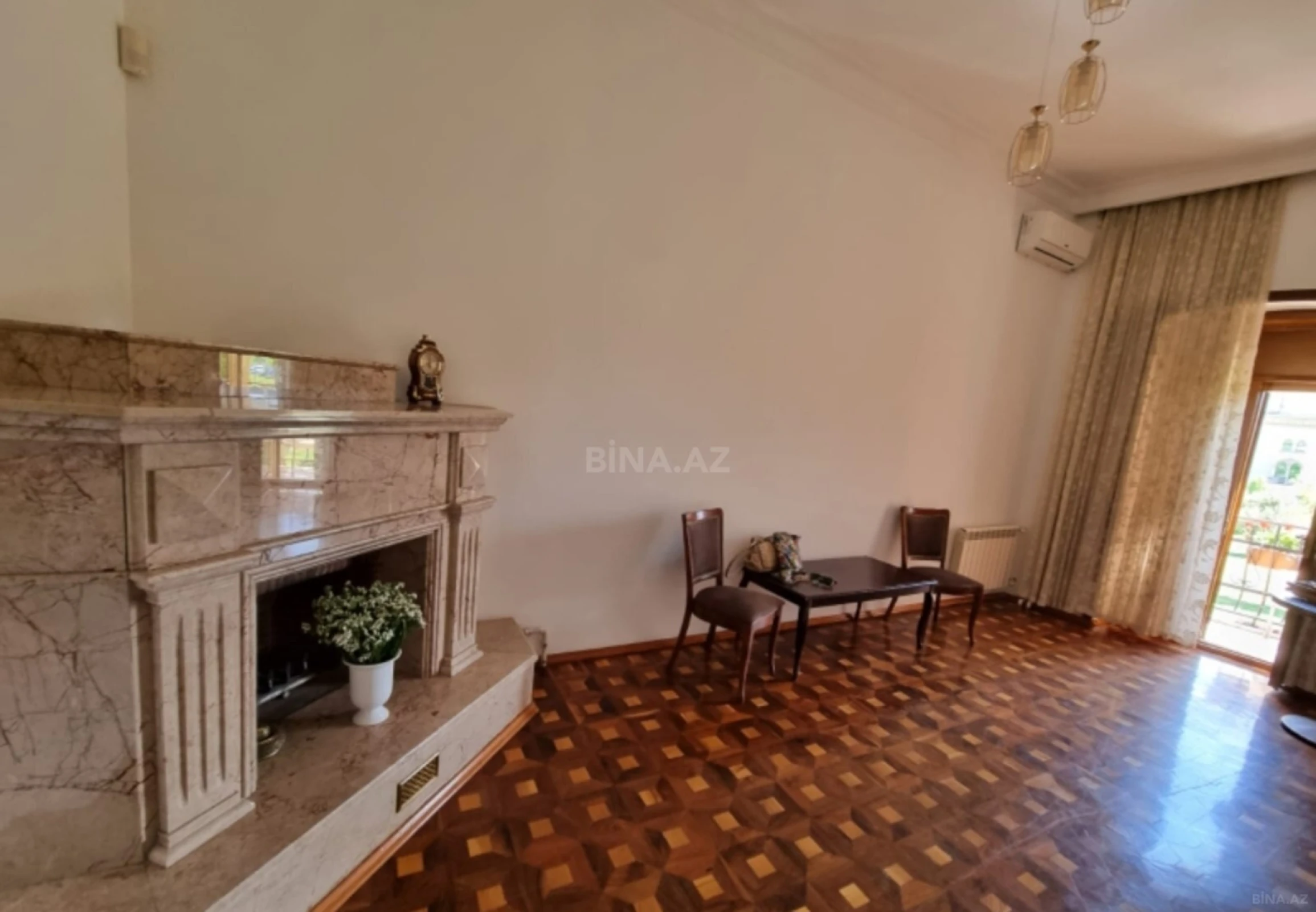 Kirayə verilir 5 otaqlı həyət evi 250 m²