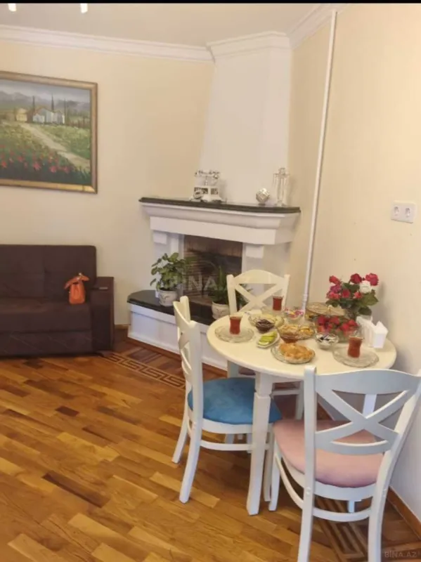 Kirayə verilir 5 otaqlı həyət evi 250 m²