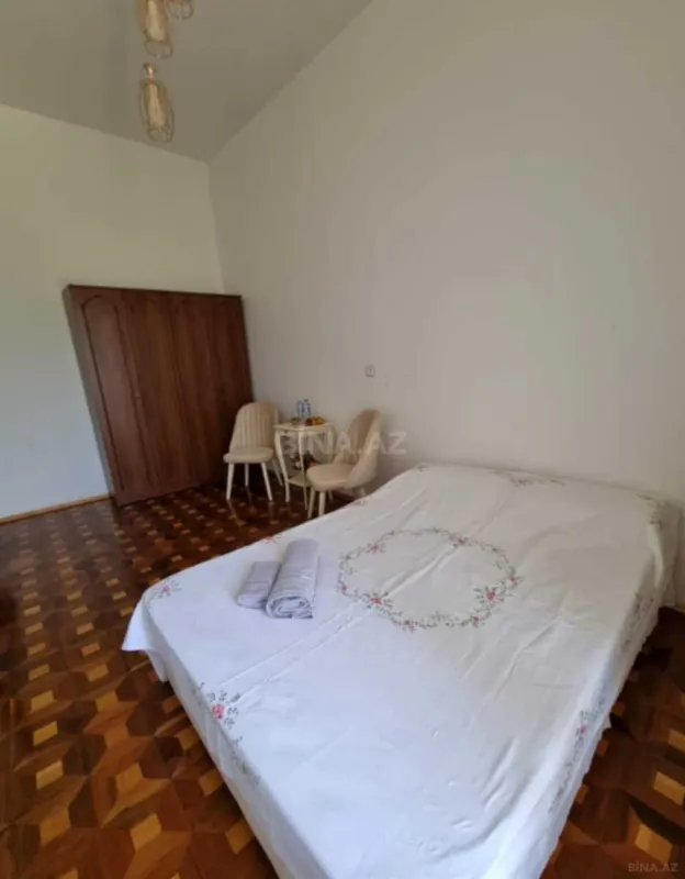 Kirayə verilir 5 otaqlı həyət evi 250 m²