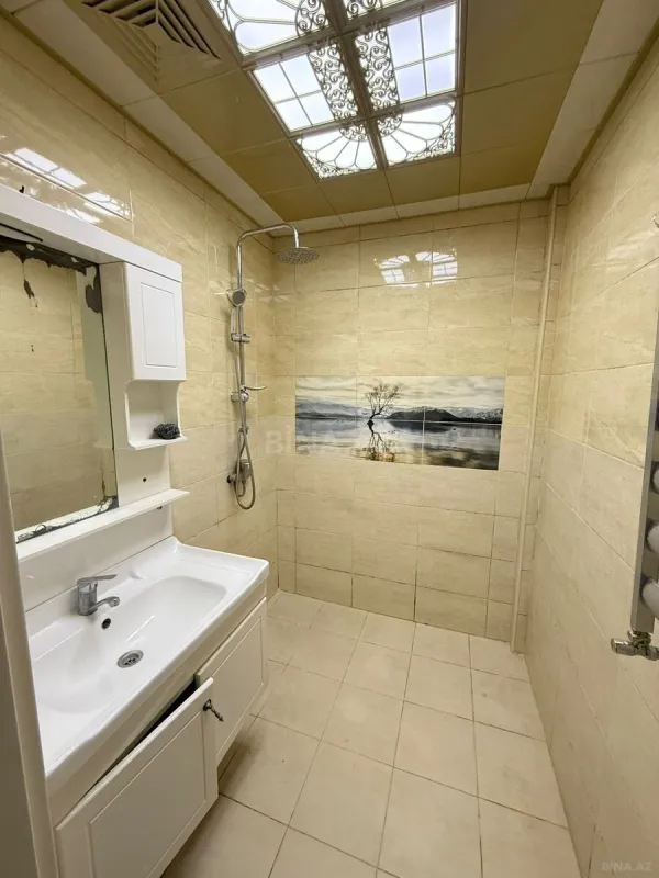 Kirayə verilir 2 otaqlı mənzil 100 m²