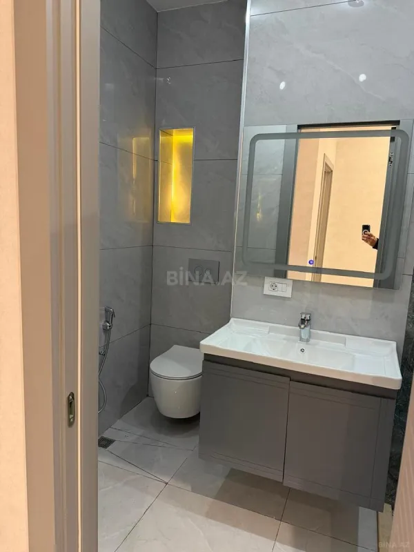 Kirayə verilir 2 otaqlı mənzil 95 m²
