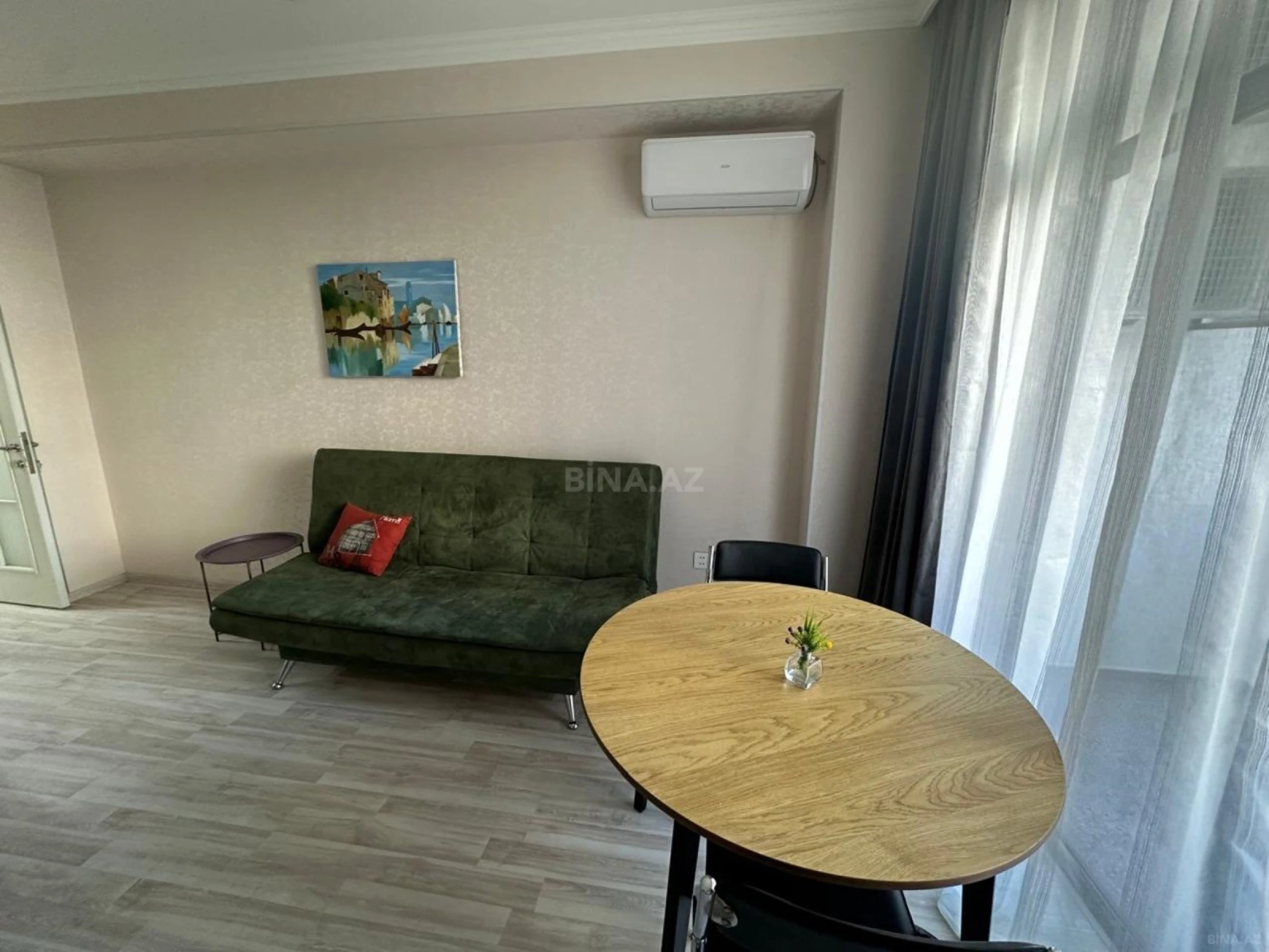 Kirayə verilir 2 otaqlı mənzil 55 m²
