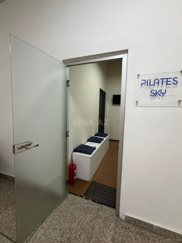 Kirayə verilir 3 otaqlı ofis 131 m²