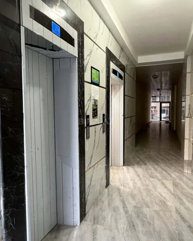 Satılır 2 otaqlı mənzil 56 m²