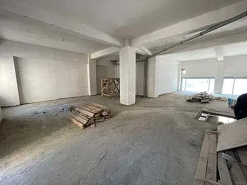 Kirayə verilir obyekt 352 m²