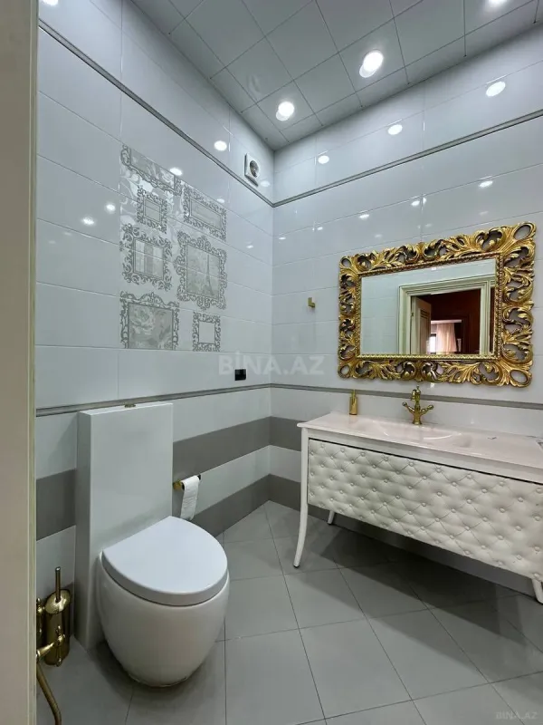 Satılır 4 otaqlı mənzil 200 m²