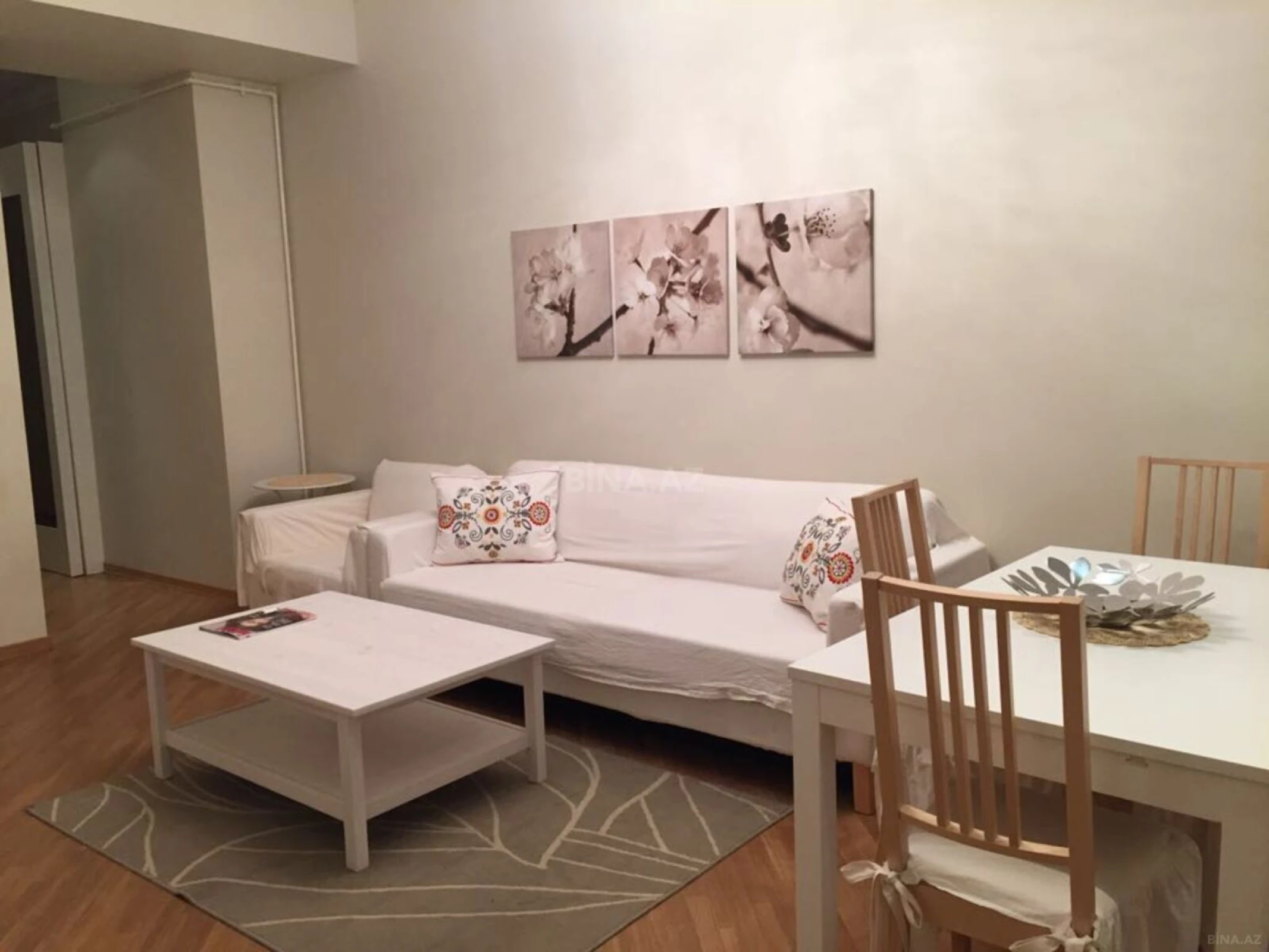 Kirayə verilir 2 otaqlı mənzil 70 m²