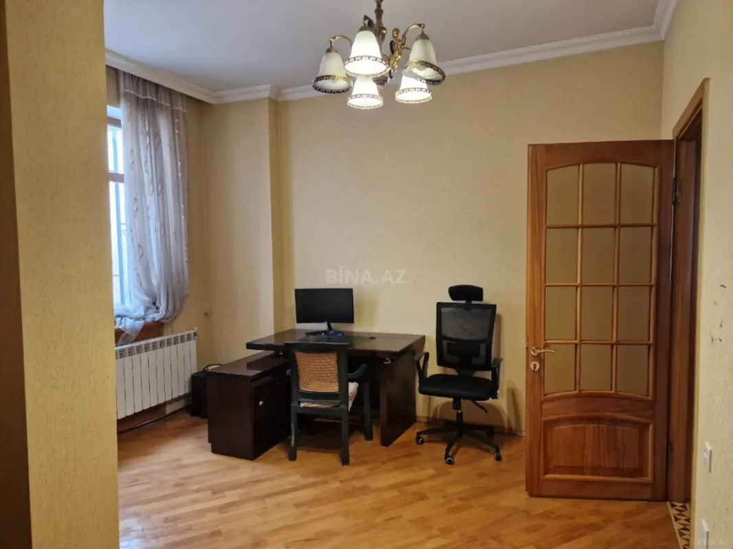 Kirayə verilir 5 otaqlı həyət evi 200 m²