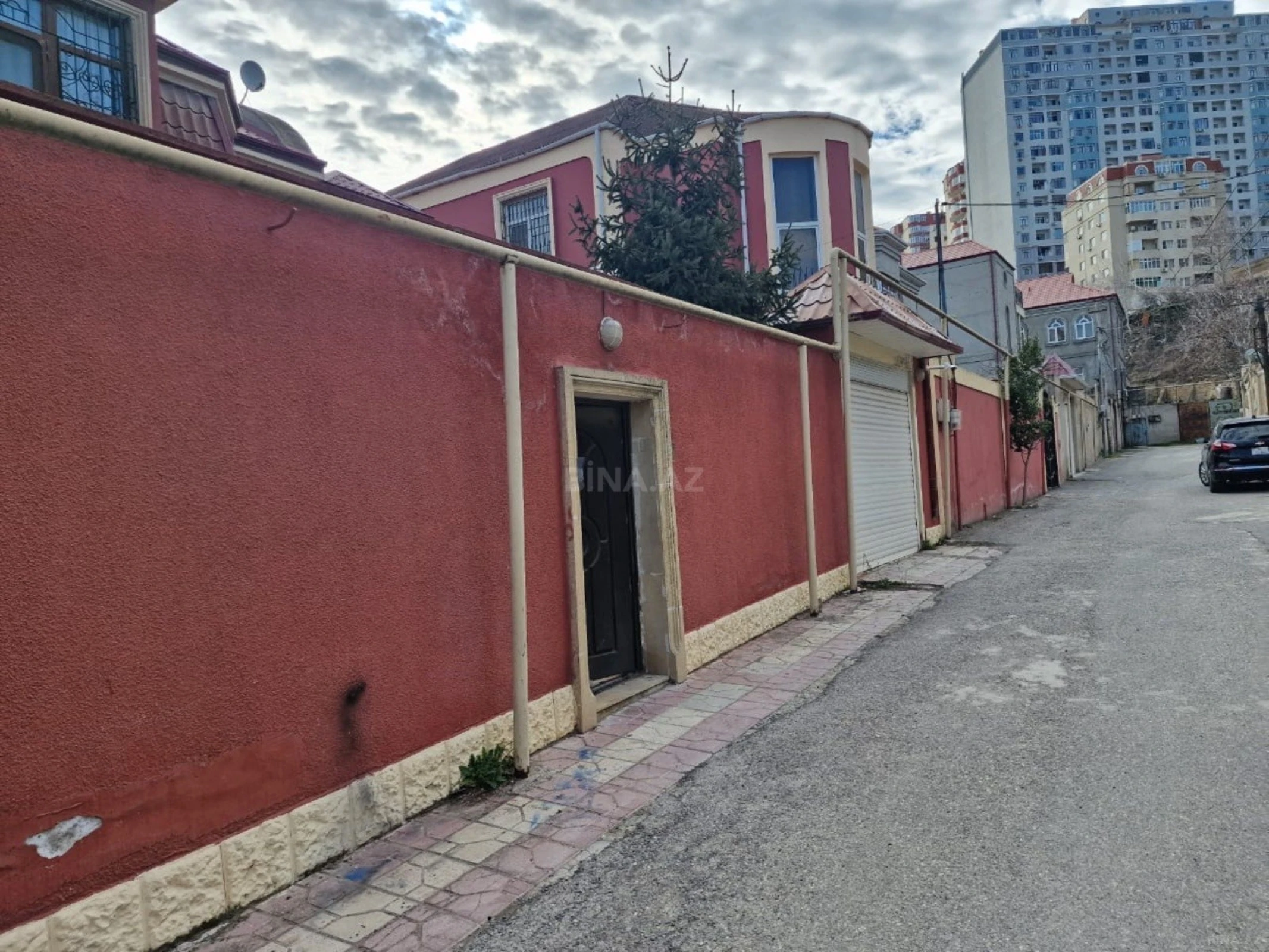 Kirayə verilir 5 otaqlı həyət evi 200 m²