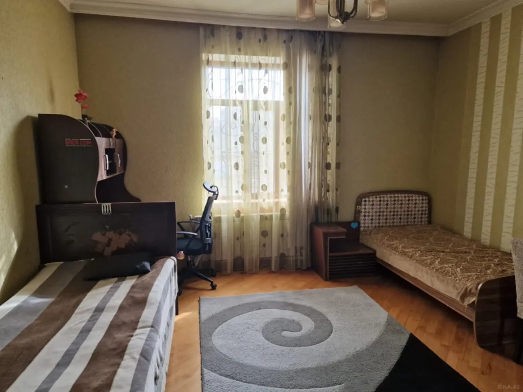 Kirayə verilir 5 otaqlı həyət evi 200 m²