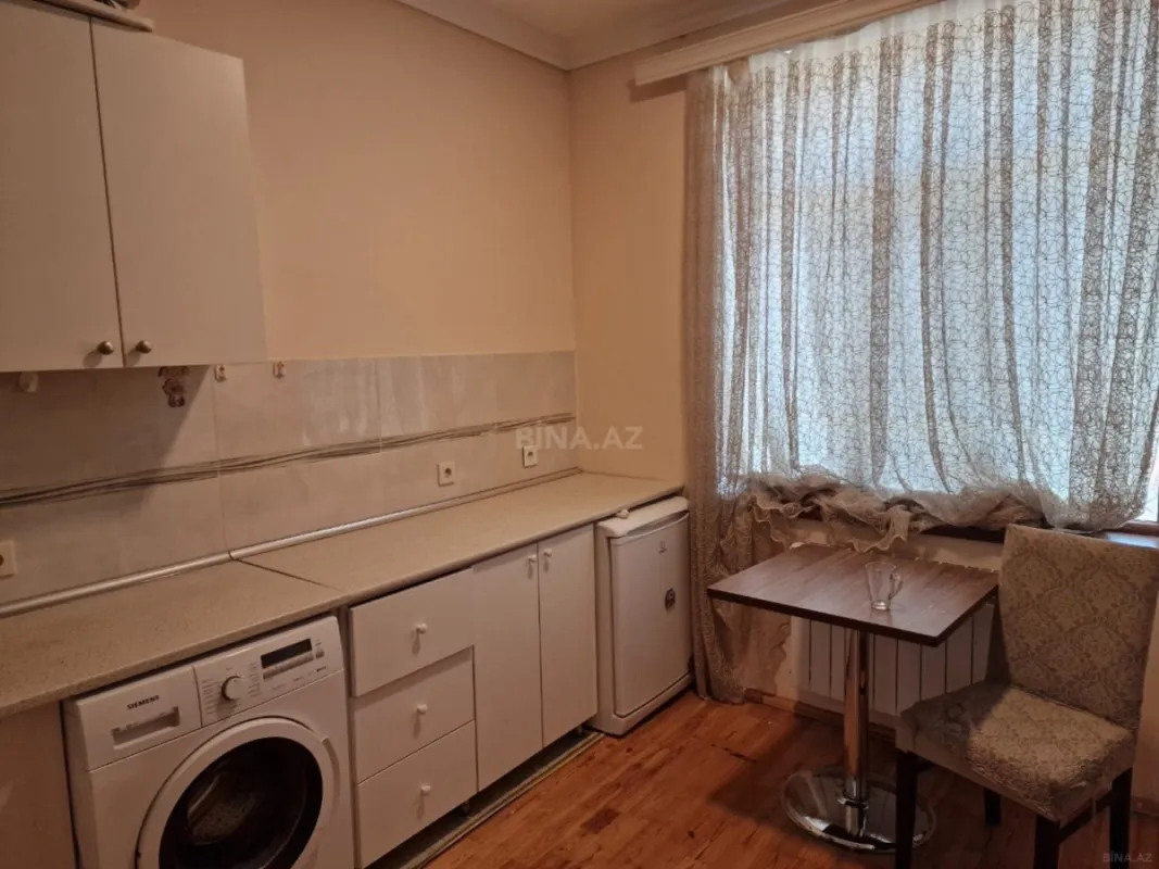 Kirayə verilir 5 otaqlı həyət evi 200 m²