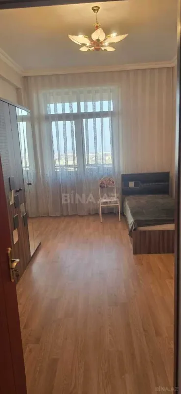 Kirayə verilir 3 otaqlı mənzil 120 m²