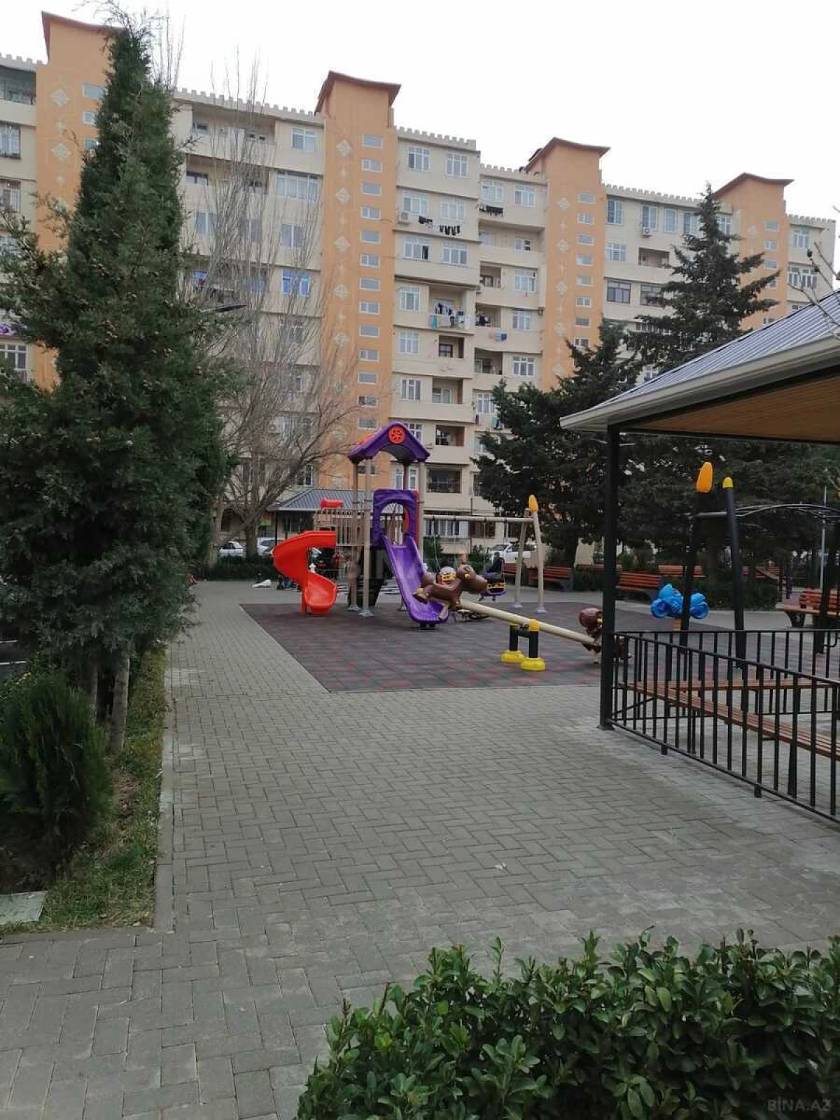 Satılır 2 otaqlı mənzil 59.9 m²
