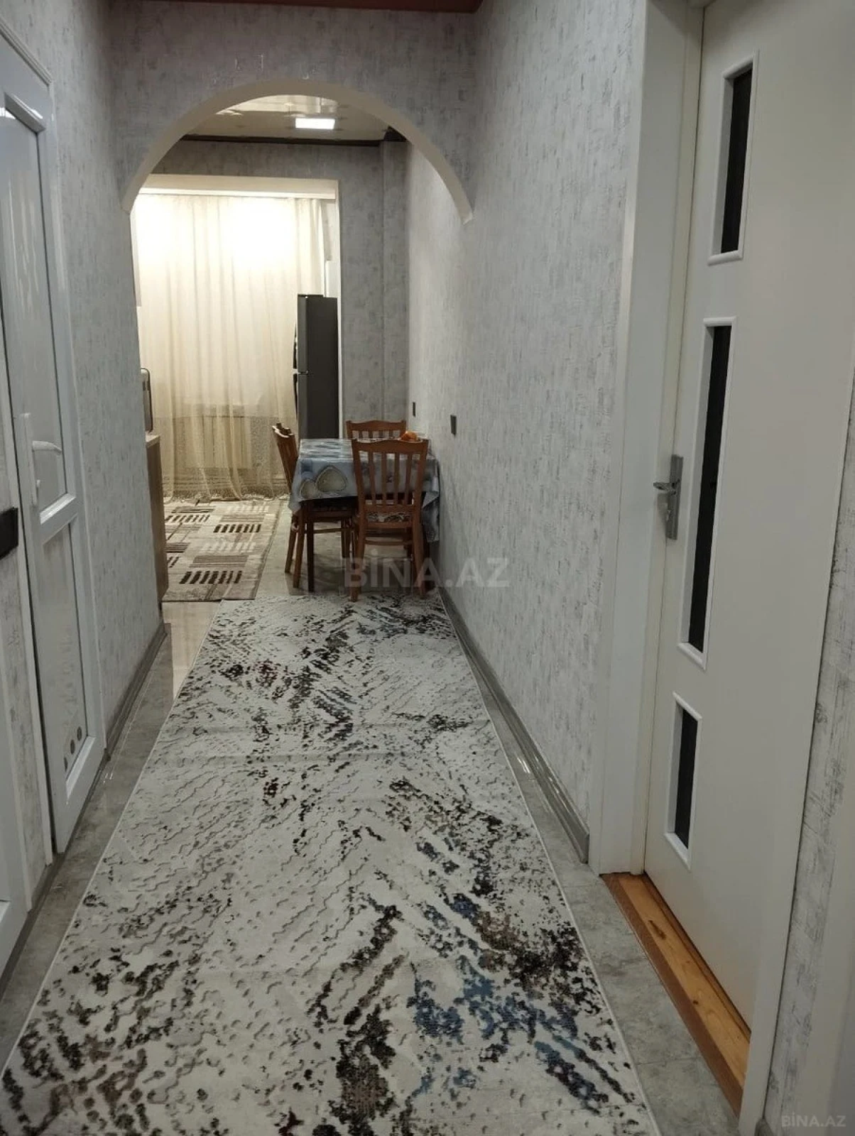 Satılır 4 otaqlı mənzil 100 m²