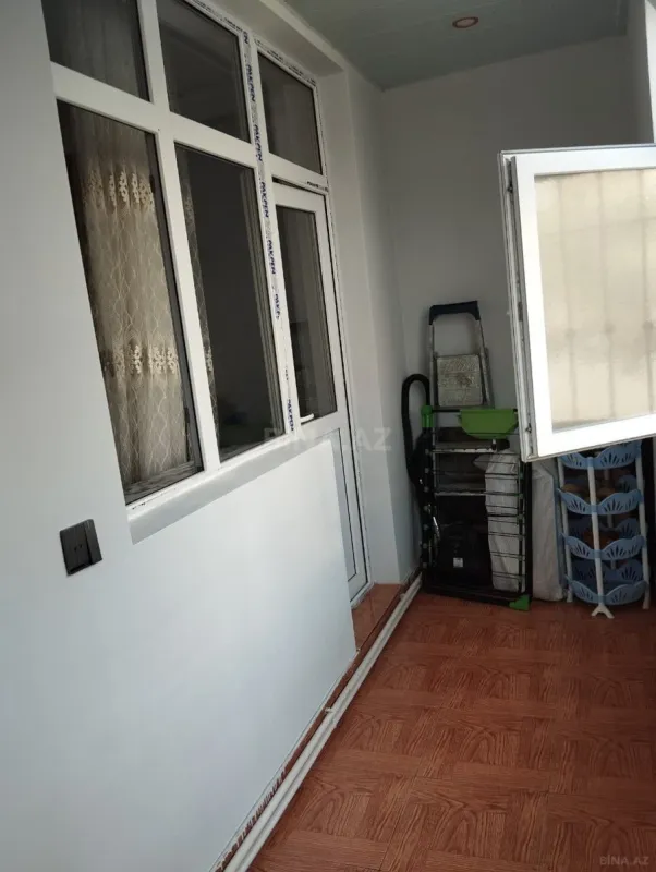 Satılır 4 otaqlı mənzil 100 m²
