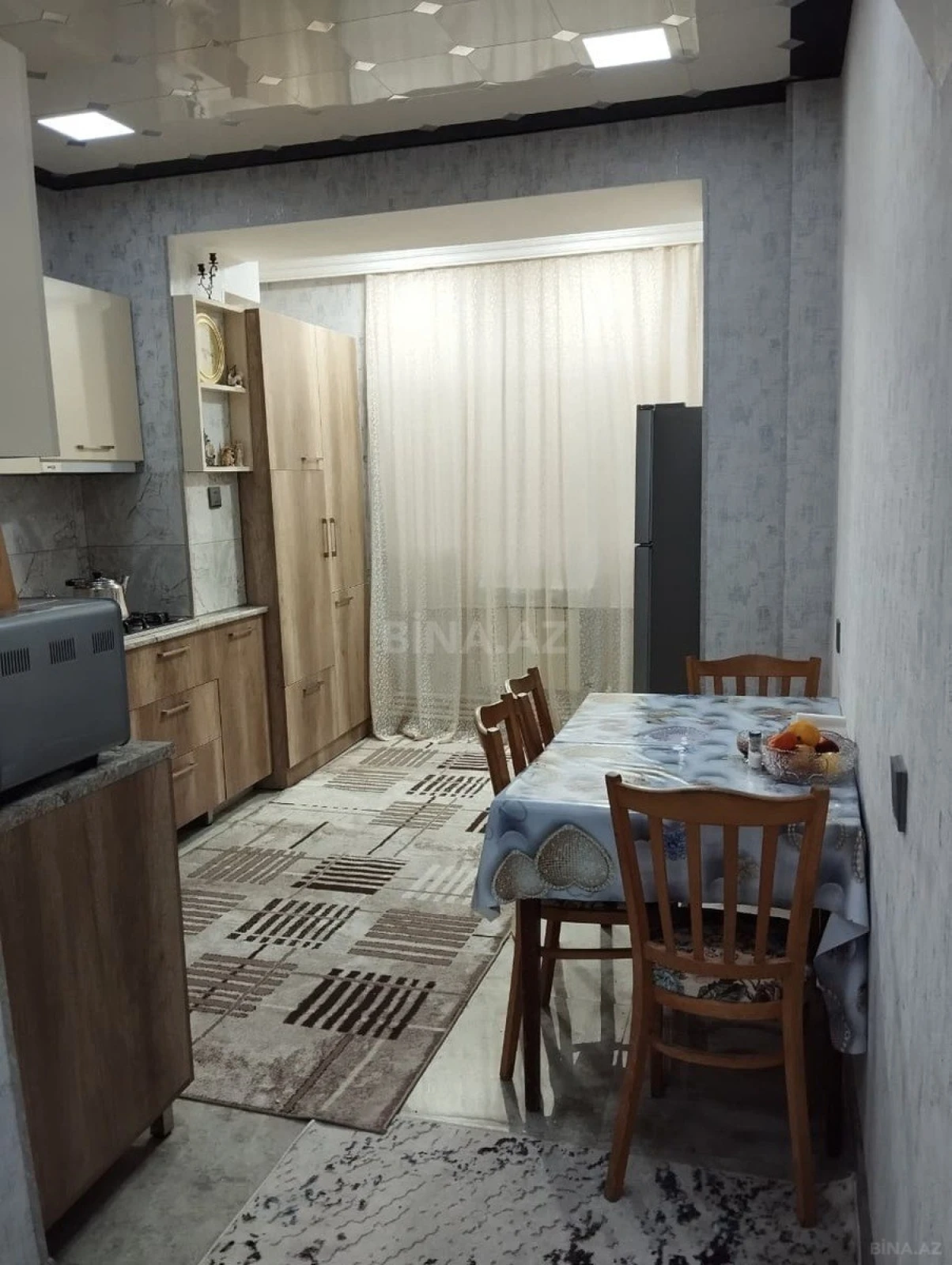 Satılır 4 otaqlı mənzil 100 m²