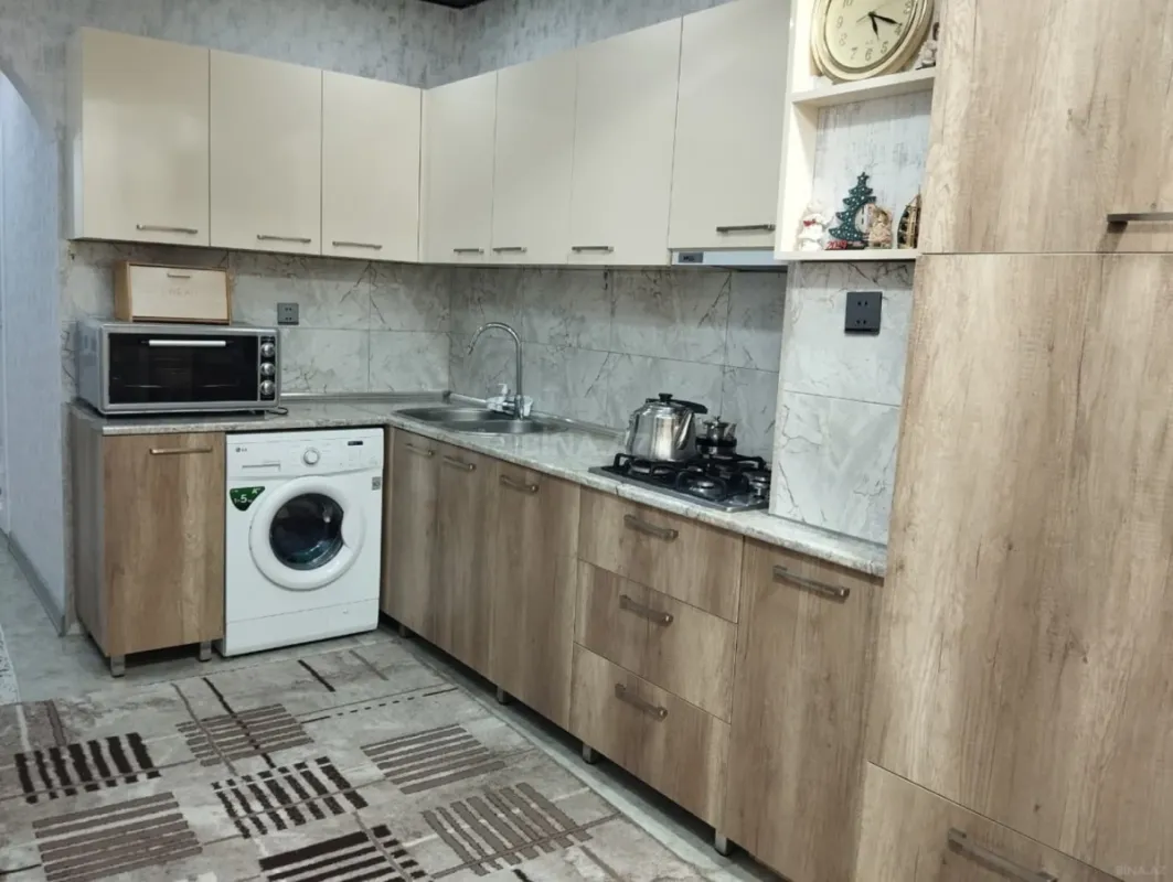 Satılır 4 otaqlı mənzil 100 m²