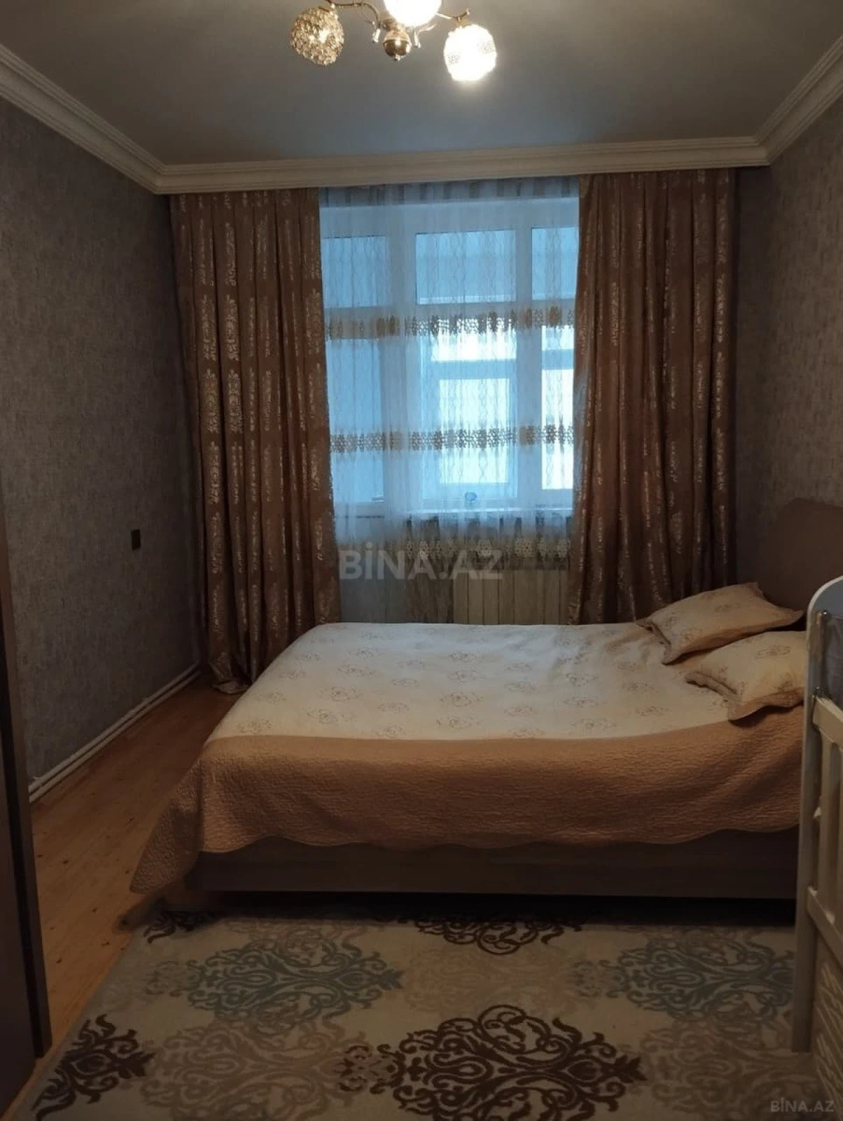 Satılır 4 otaqlı mənzil 100 m²