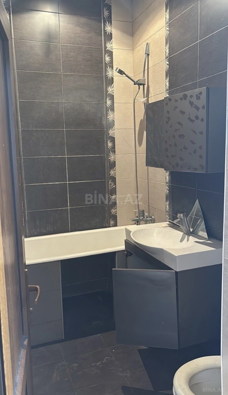 Kirayə verilir 3 otaqlı mənzil 95 m²