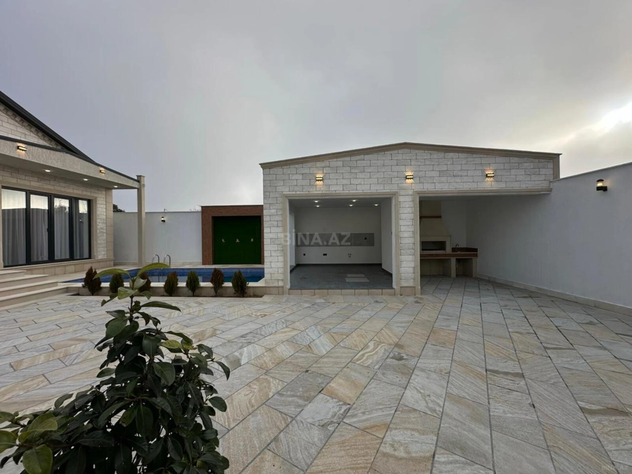 Satılır 4 otaqlı həyət evi 170 m²