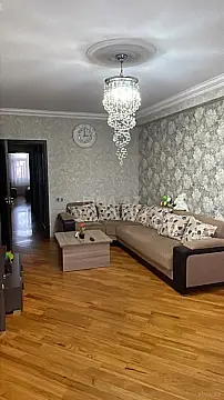 Satılır 3 otaqlı mənzil 125 m² — Bakı, İnşaatçılar 3 otaq 125.00 m²