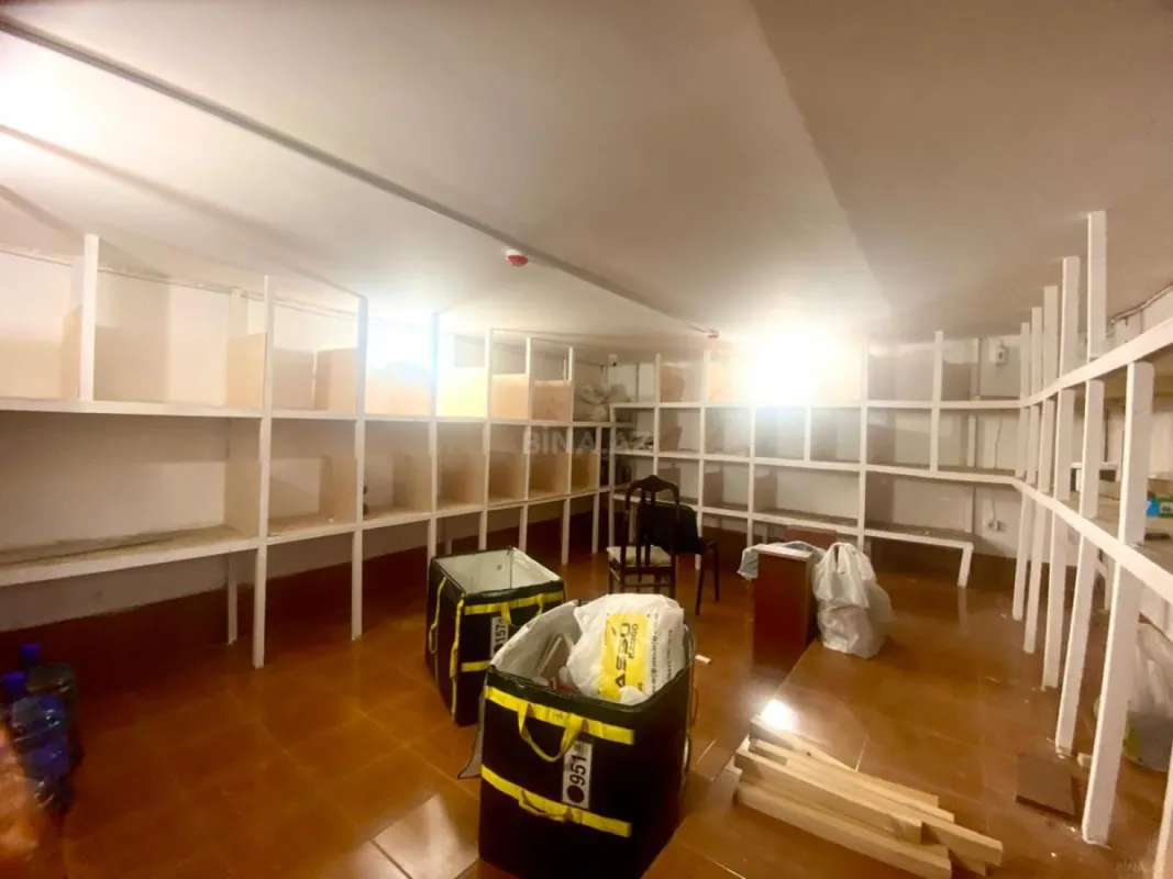 Satılır obyekt 120 m²