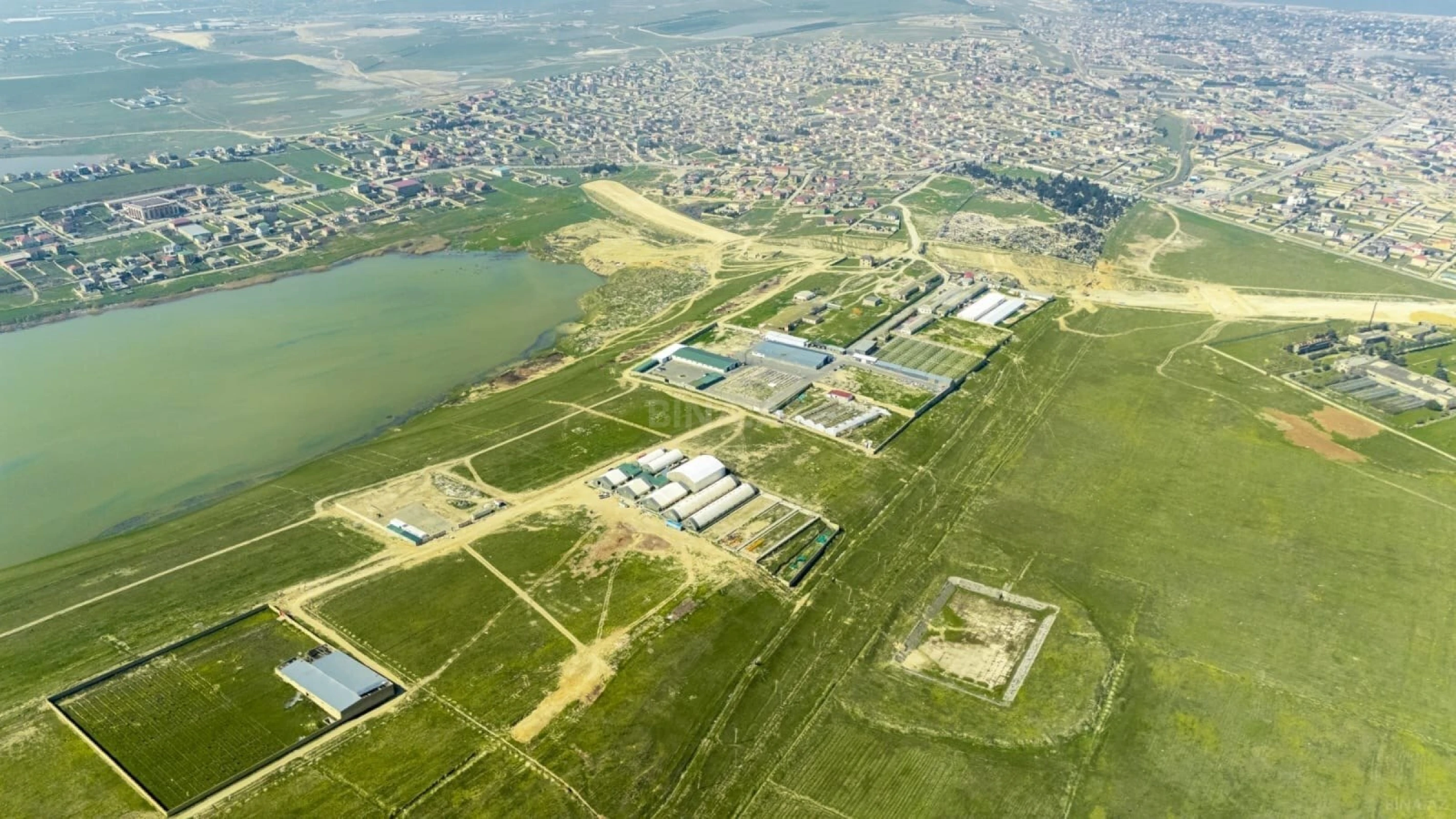 Satılır torpaq sahəsi 752 m²