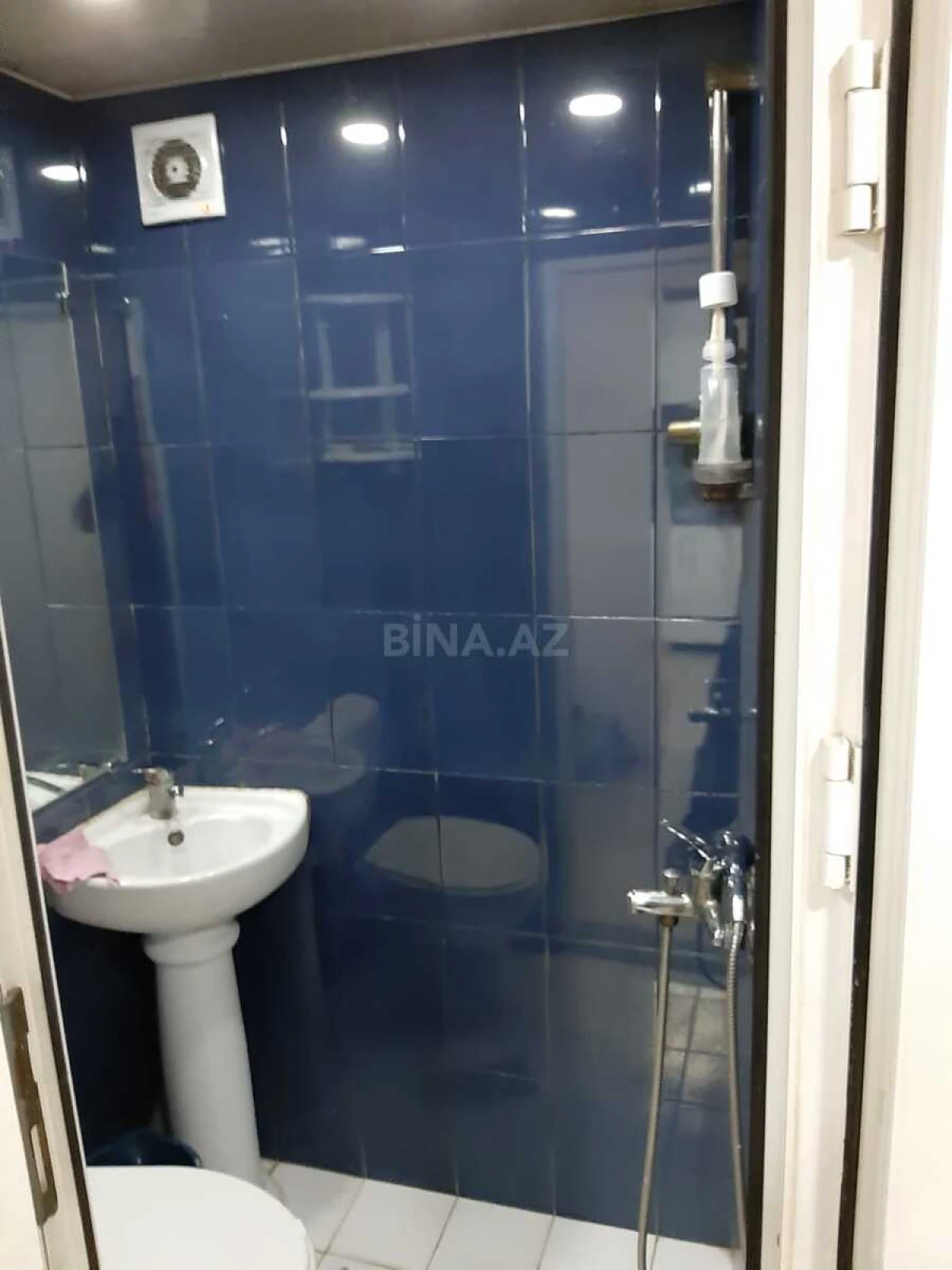 Kirayə verilir 3 otaqlı ofis 60 m²