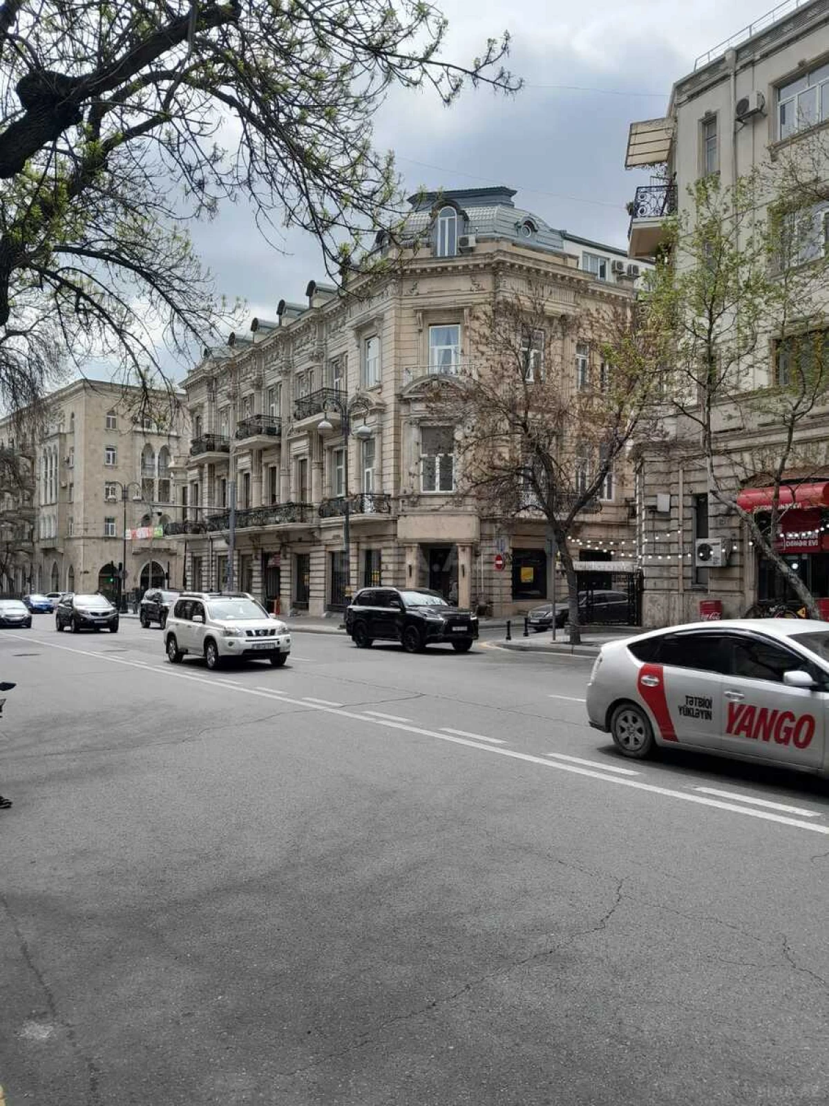 Kirayə verilir 3 otaqlı ofis 60 m²