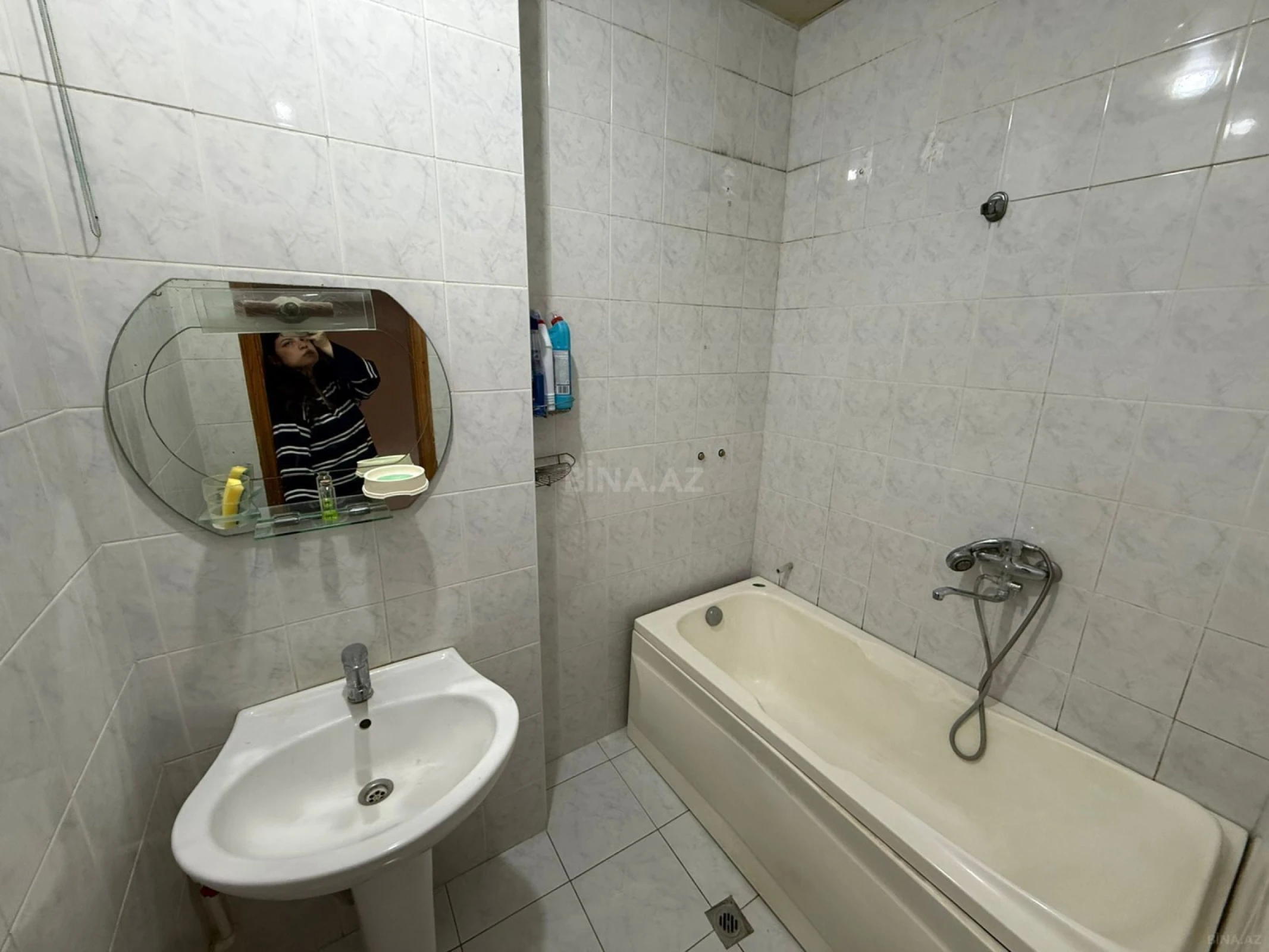 Kirayə verilir 3 otaqlı mənzil 90 m²