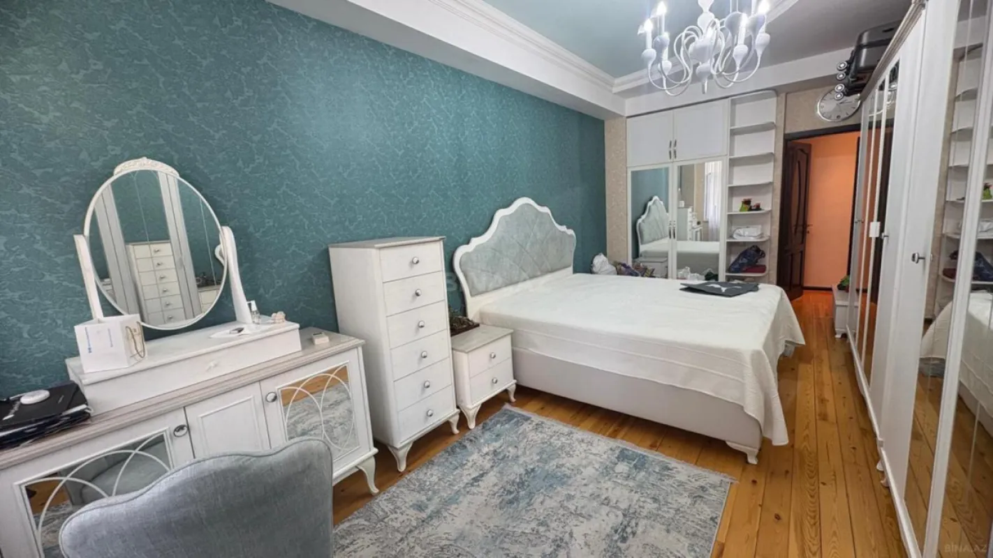 Satılır 3 otaqlı mənzil 90 m²