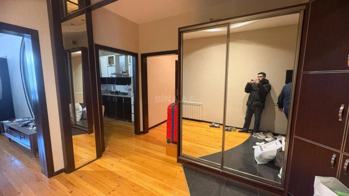 Satılır 3 otaqlı mənzil 90 m²