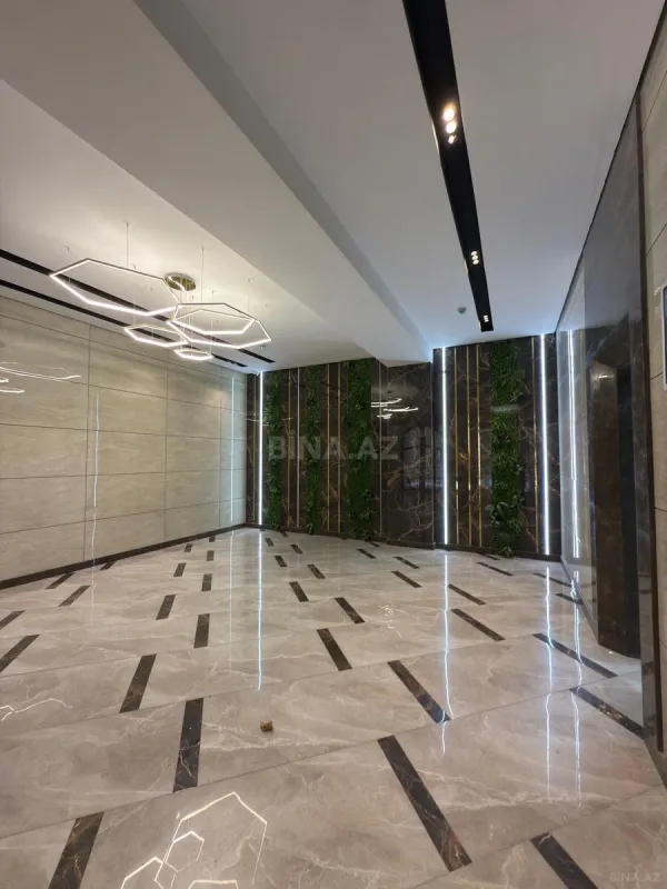Satılır 4 otaqlı mənzil 219.6 m²