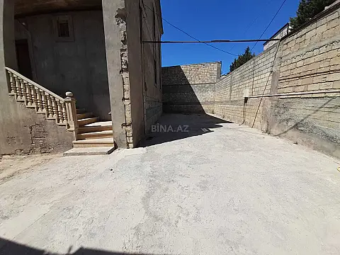 Satılır 7 otaqlı həyət evi 432 m²
