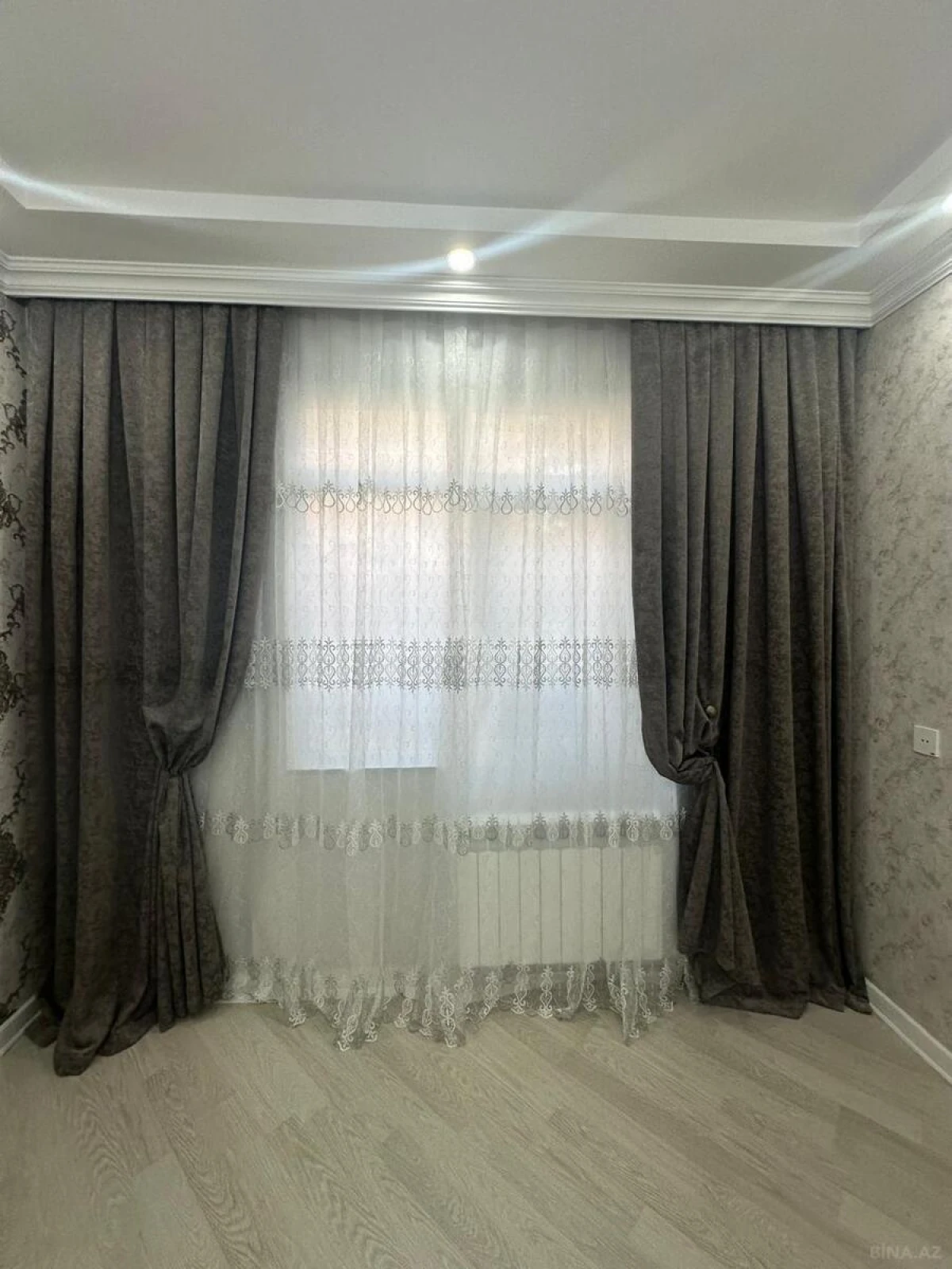 Satılır 2 otaqlı mənzil 45 m²