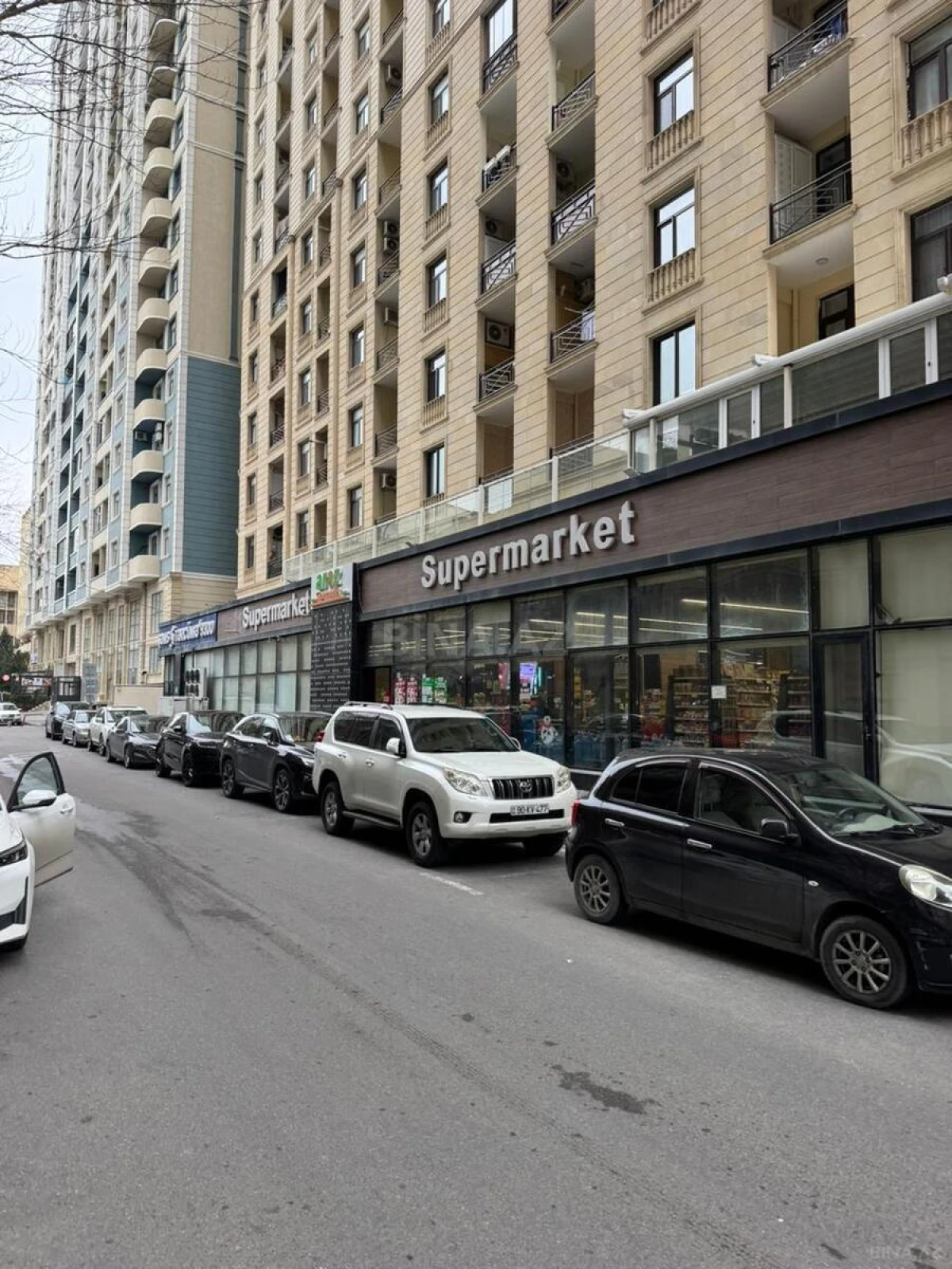 Kirayə verilir 3 otaqlı mənzil 160 m²