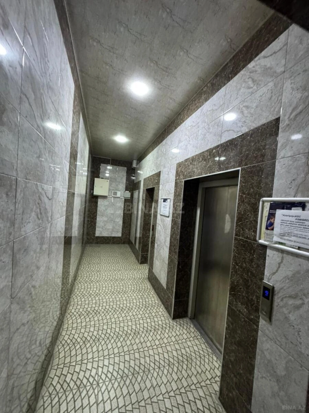 Kirayə verilir 3 otaqlı mənzil 160 m²