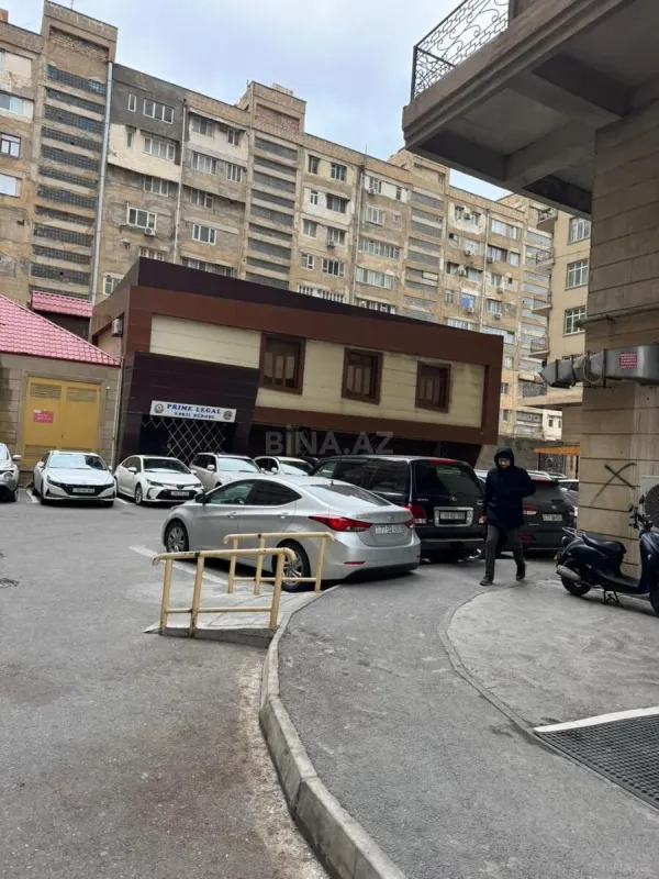 Kirayə verilir 3 otaqlı mənzil 160 m²