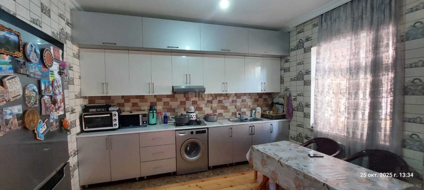 Satılır 5 otaqlı həyət evi 200 m²
