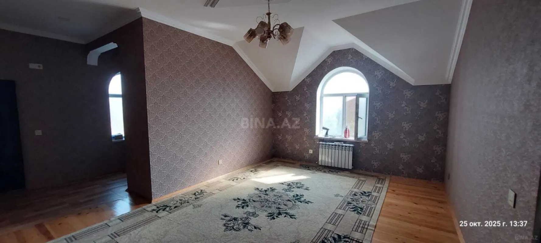 Satılır 5 otaqlı həyət evi 200 m²