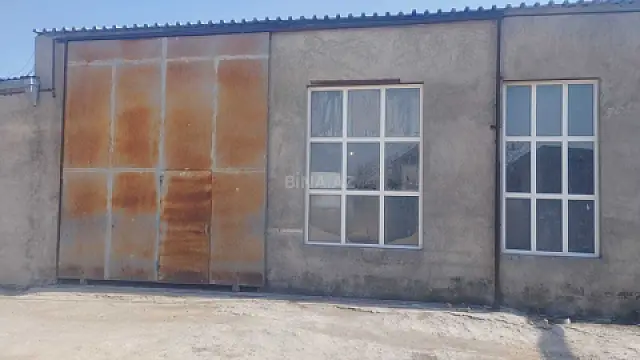 Kirayə verilir obyekt 240 m²