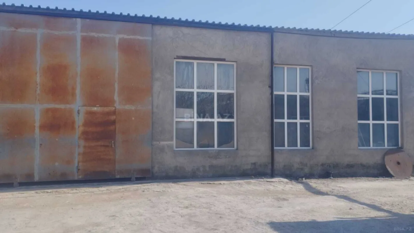 Kirayə verilir obyekt 240 m²