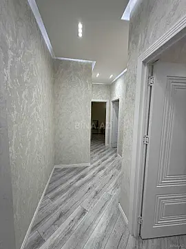 Kirayə verilir 2 otaqlı mənzil 65 m²