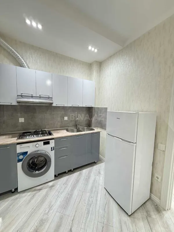 Kirayə verilir 2 otaqlı mənzil 65 m²