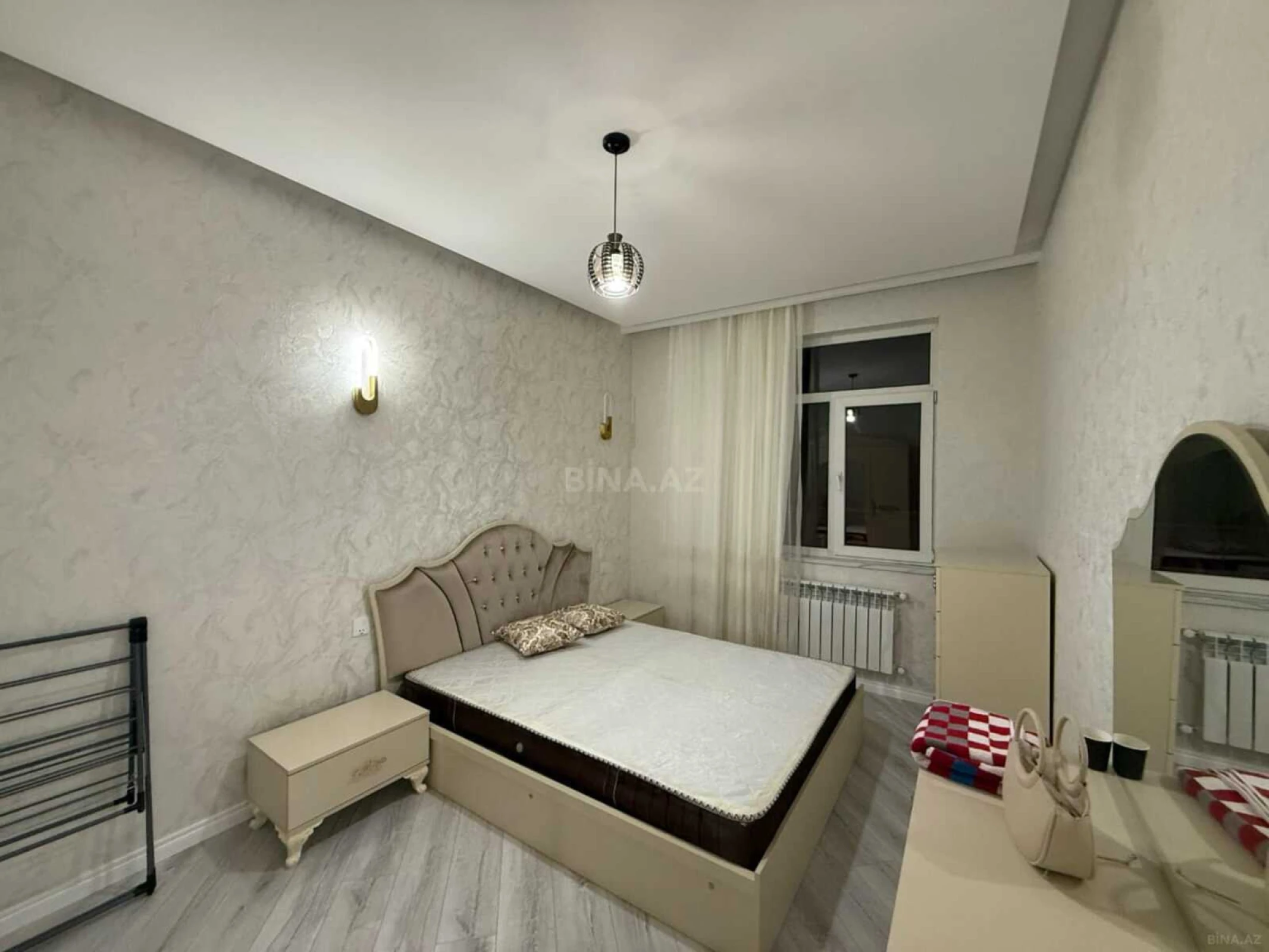 Kirayə verilir 2 otaqlı mənzil 65 m²
