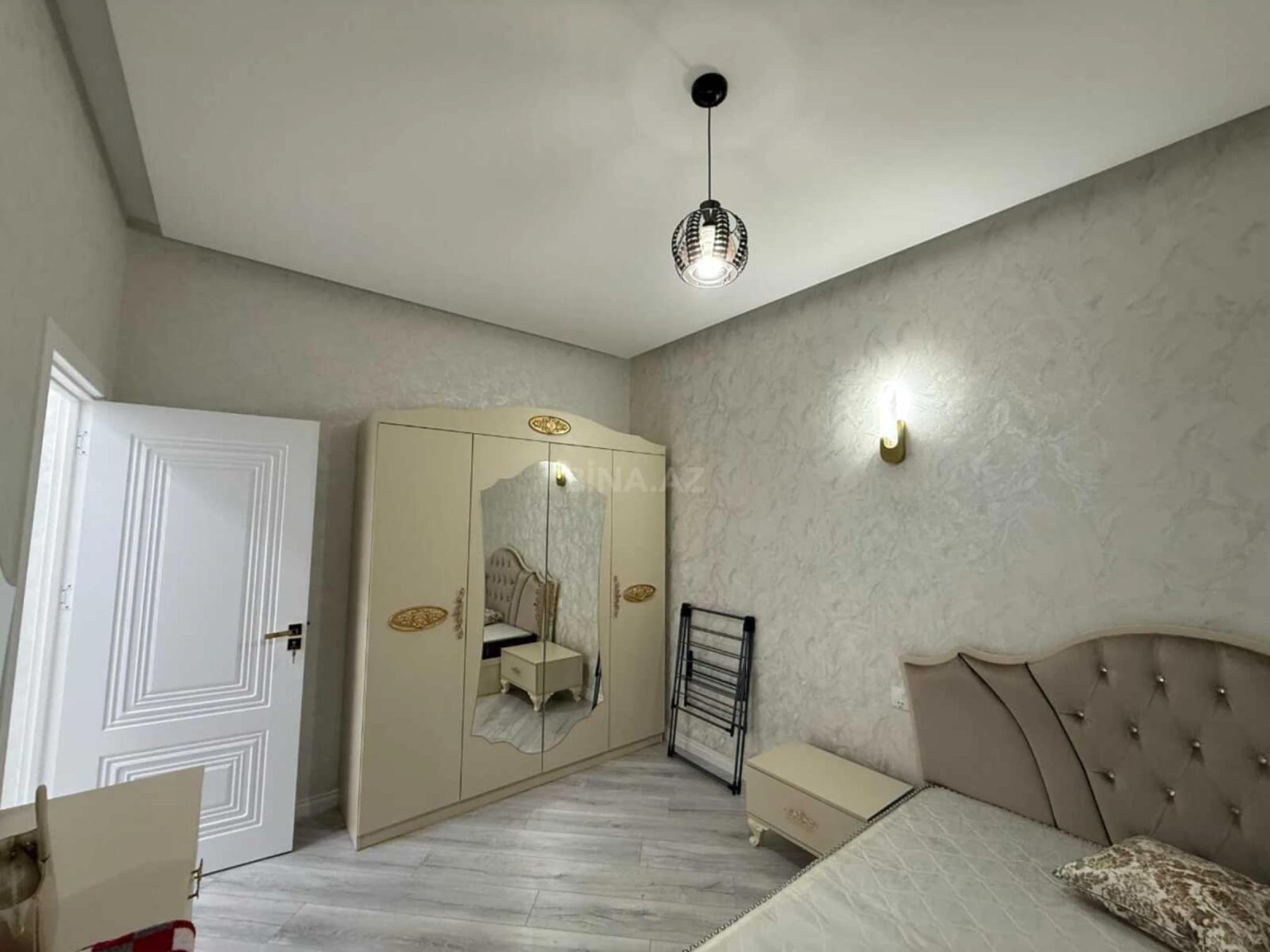 Kirayə verilir 2 otaqlı mənzil 65 m²