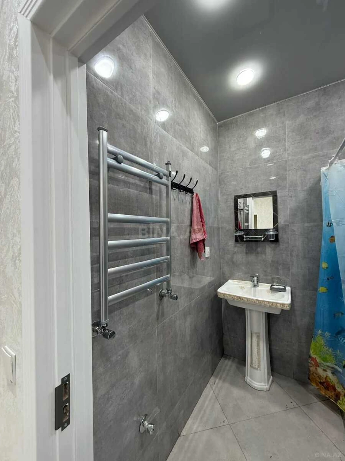 Kirayə verilir 2 otaqlı mənzil 65 m²