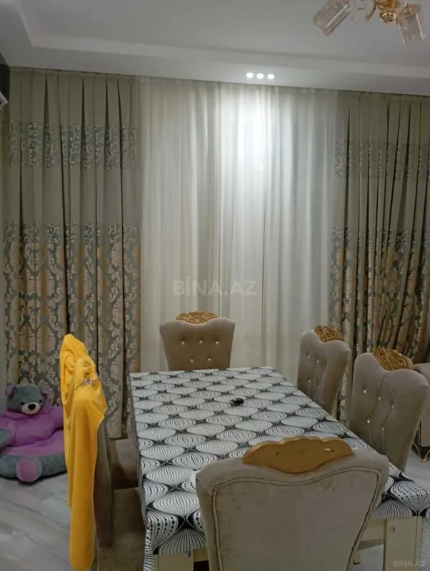 Kirayə verilir 2 otaqlı mənzil 65 m²