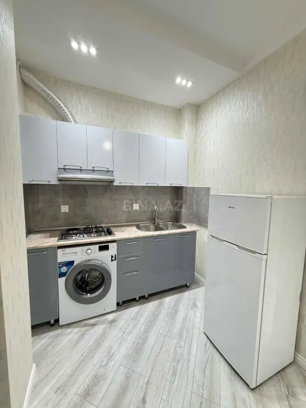 Kirayə verilir 2 otaqlı mənzil 65 m²