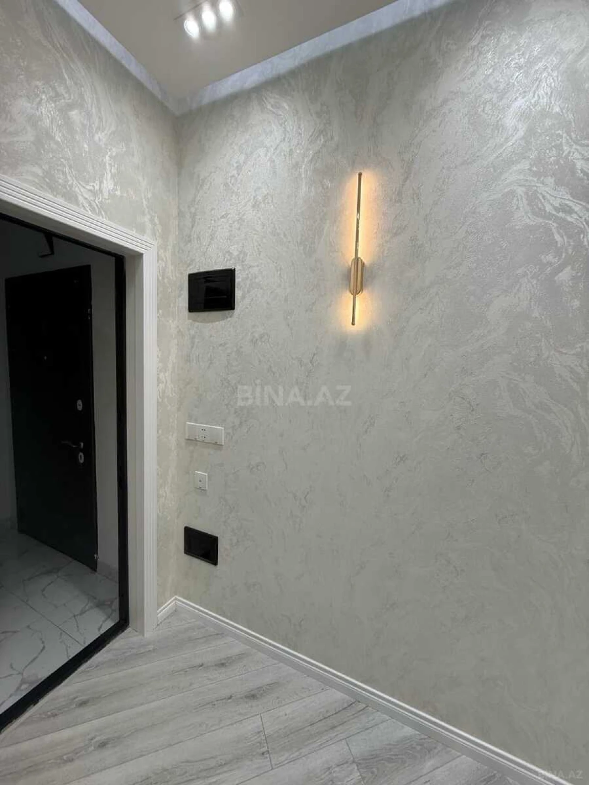Kirayə verilir 2 otaqlı mənzil 65 m²